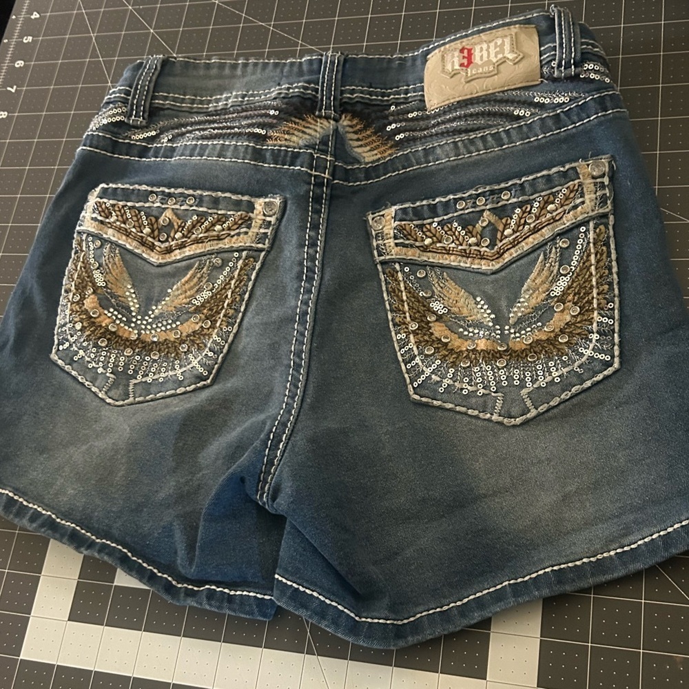 BKE Indigo Jean Shorts with Contrast Stitching - Picture 7 of 7